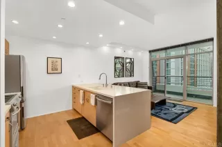 Photo #4: PTP2301888 Listing