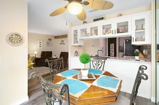 Photo #4: PTP2302038 Listing