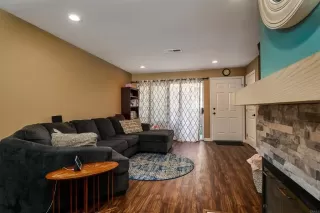 Photo #5: PTP2302051 Listing