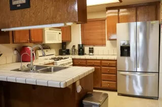 Photo #1: PTP2302056 Listing