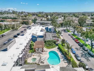 Photo #3: PTP2302071 Listing