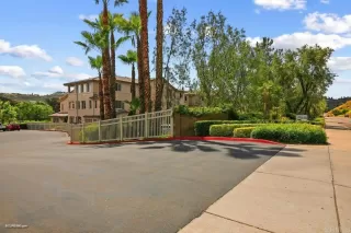 Photo #1: PTP2302084 Listing