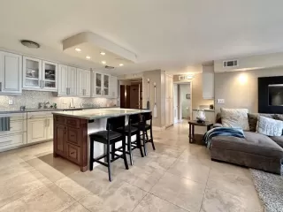 Photo #2: PTP2302142 Listing 