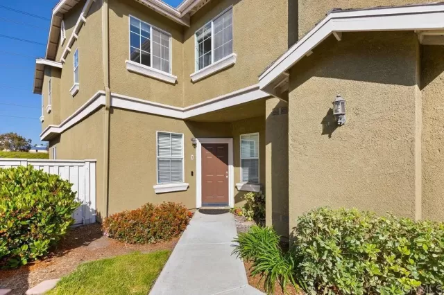 MLS: PTP2302162 Condo For Sale