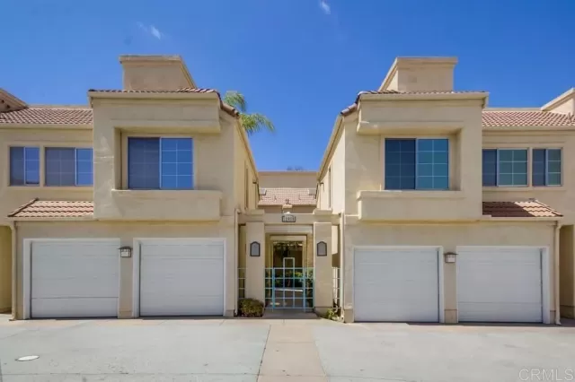 MLS: PTP2302188 Condo For Sale