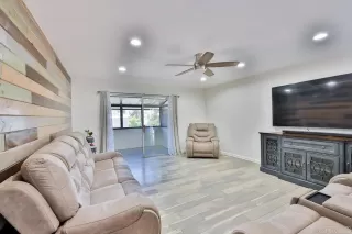 Photo #3: PTP2302221 Listing