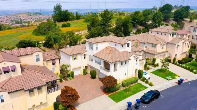 MLS: PTP2302242 Condo For Sale