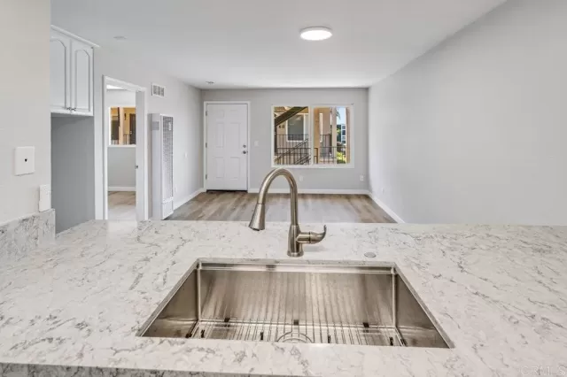 MLS: PTP2302263 Condo For Sale