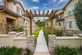 Photo #1: PTP2302270 Listing