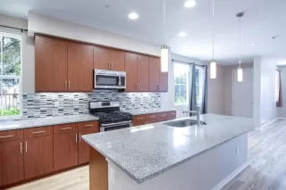 Photo #3: PTP2302278 Listing