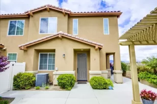 Photo #1: PTP2302285 Listing