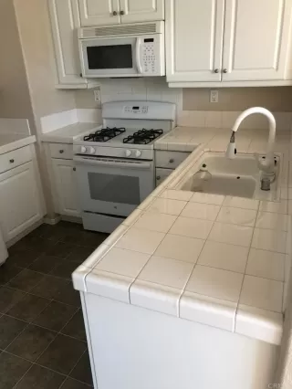 Photo #3: PTP2302302 Listing 