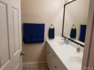 Photo #5: PTP2302302 Listing 