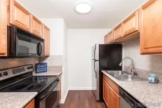 Photo #2: PTP2302324 Listing