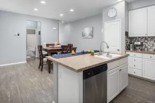 Photo #4: PTP2302327 Listing