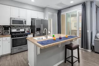 Photo #5: PTP2302327 Listing