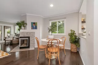 Photo #4: PTP2302347 Listing