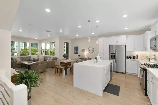 MLS: PTP2302355 Condo For Sale