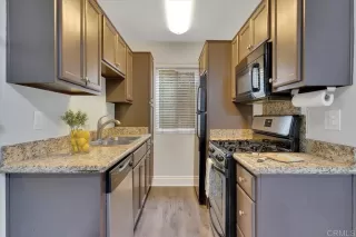 Photo #2: PTP2302393 Listing 