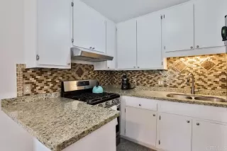 Photo #3: PTP2302403 Listing