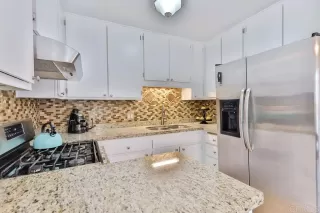 Photo #5: PTP2302403 Listing