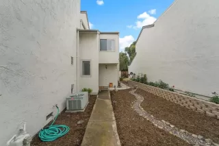 Photo #2: PTP2302432 Listing