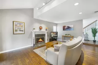 Photo #5: PTP2302432 Listing