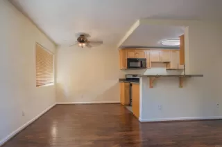 Photo #6: PTP2302477 Listing 
