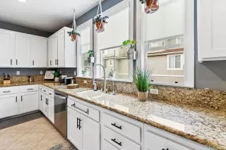 Photo #3: PTP2302573 Listing