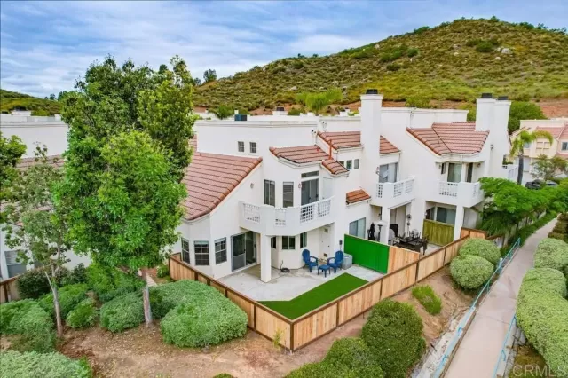 MLS: PTP2302579 Condo For Sale