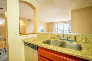 Photo #4: PTP2302587 Listing