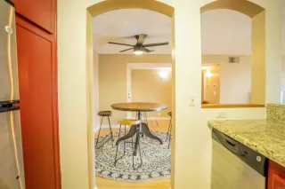 Photo #5: PTP2302587 Listing