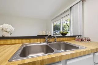 Photo #5: PTP2302593 Listing