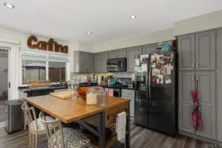 Photo #4: PTP2302597 Listing 