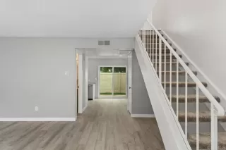 Photo #4: PTP2302612 Listing