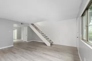 Photo #5: PTP2302612 Listing