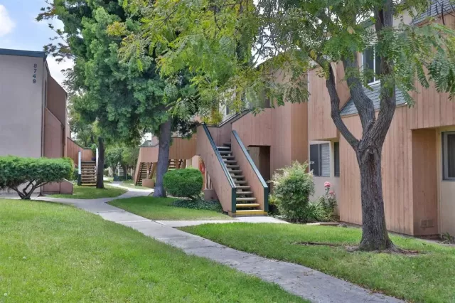 MLS: PTP2302707 Condo For Sale