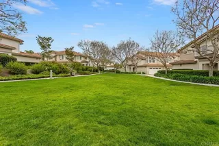 Photo #4: PTP2302711 Listing