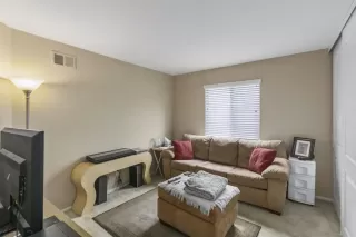 Photo #4: PTP2302713 Listing