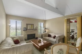 Photo #5: PTP2302713 Listing