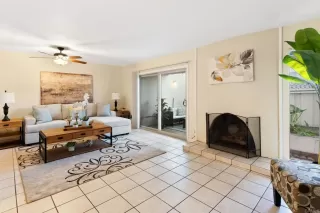 Photo #5: PTP2302759 Listing 