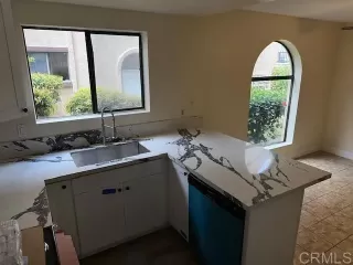 Photo #4: PTP2302794 Listing