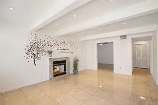 Photo #1: PTP2302817 Listing