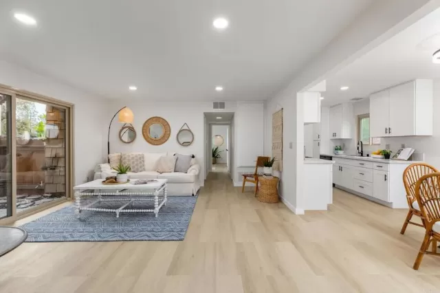 MLS: PTP2302836 Condo For Sale