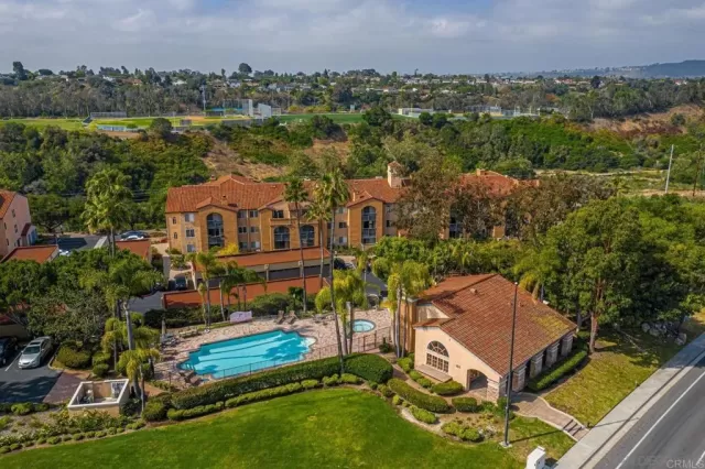 MLS: PTP2302879 Condo For Sale