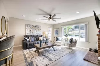 Photo #1: PTP2302901 Listing