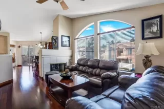 Photo #3: PTP2302909 Listing