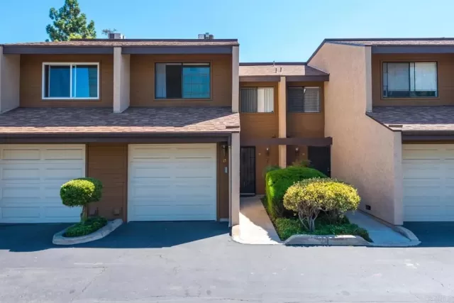 MLS: PTP2302920 Condo For Sale