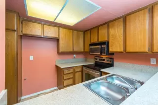 Photo #4: PTP2302920 Listing 