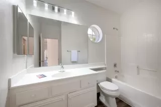 Photo #4: PTP2302936 Listing